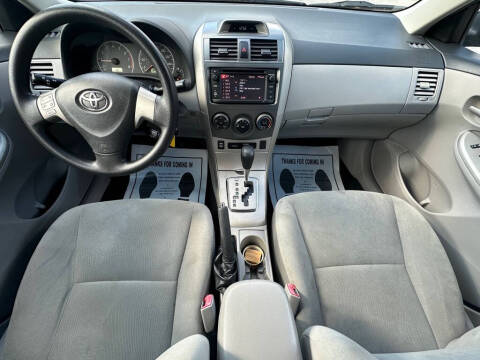 2013 Toyota Corolla LE