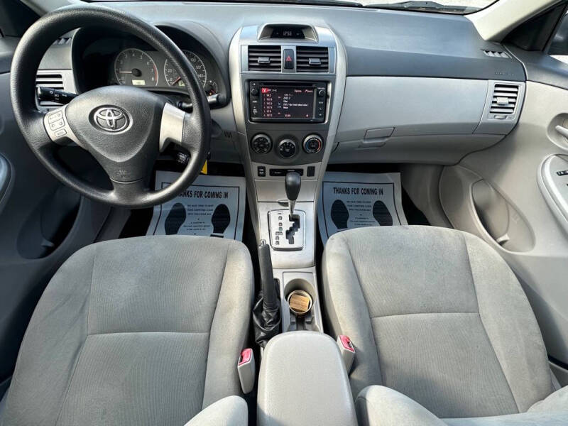 2013 Toyota Corolla LE