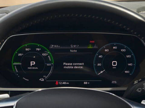 2019 Audi e-tron quattro Prestige