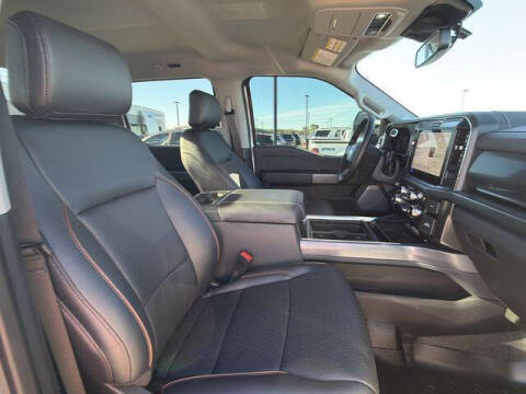 2025 Ford F-450 Super Duty Lariat