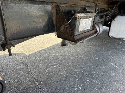 2007 Freightliner M2 106