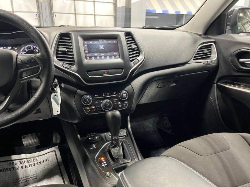 2019 Jeep Cherokee Latitude