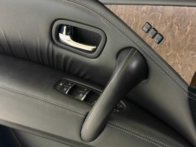 2017 Infiniti QX80