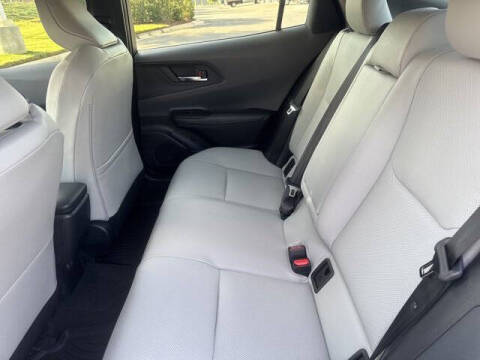 2025 Toyota Prius XLE