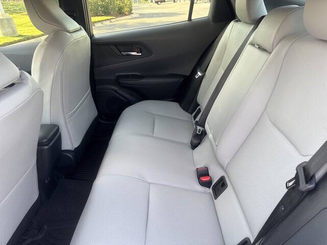 2025 Toyota Prius XLE