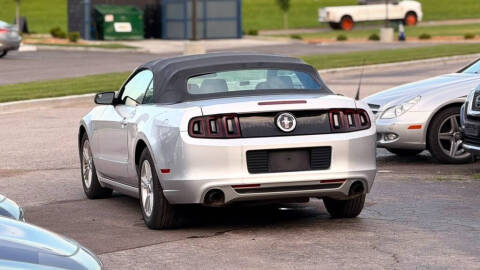 2013 Ford Mustang V6