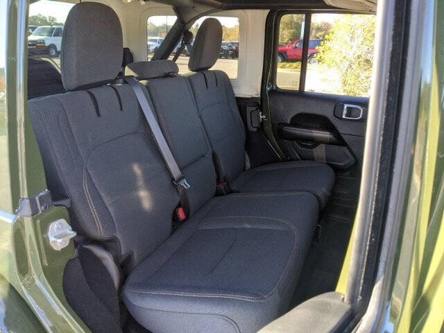 2024 Jeep Wrangler Sahara 4xe