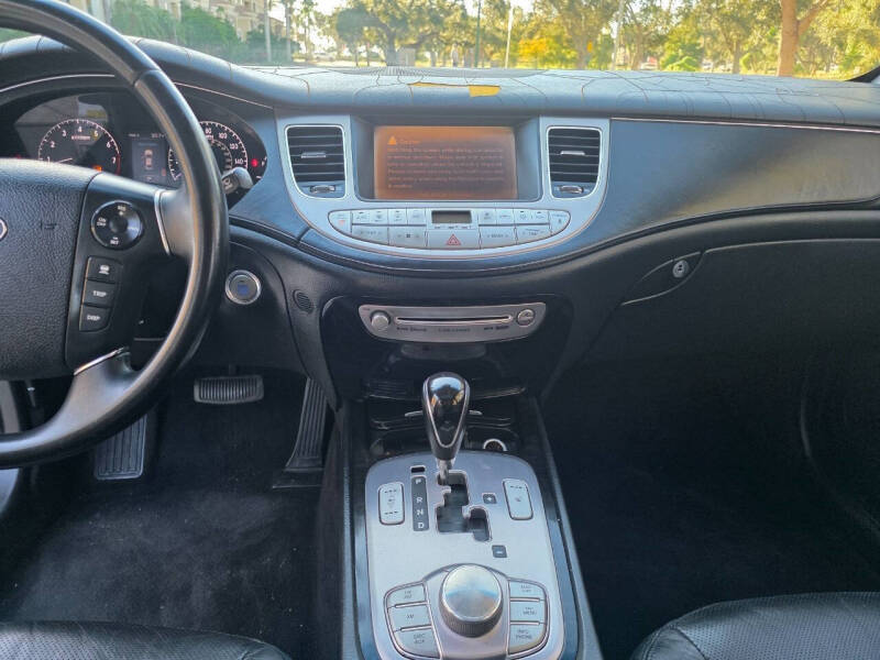 2012 Hyundai Genesis 5.0L R-Spec