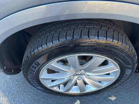 2018 Volvo XC90 T6 Momentum