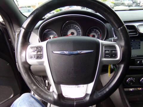 2011 Chrysler 200 Limited