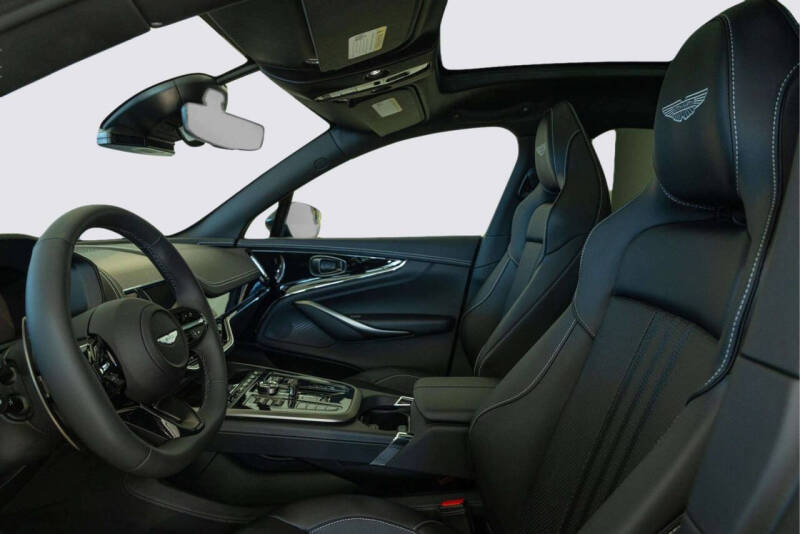2026 Aston Martin DBX 707