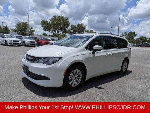 2017 Chrysler Pacifica Touring