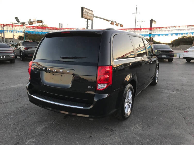 2020 Dodge Grand Caravan SXT