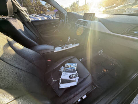 2017 BMW 3 Series 320i