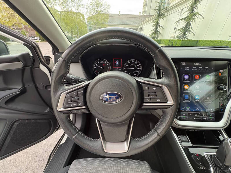 2023 Subaru Outback Premium