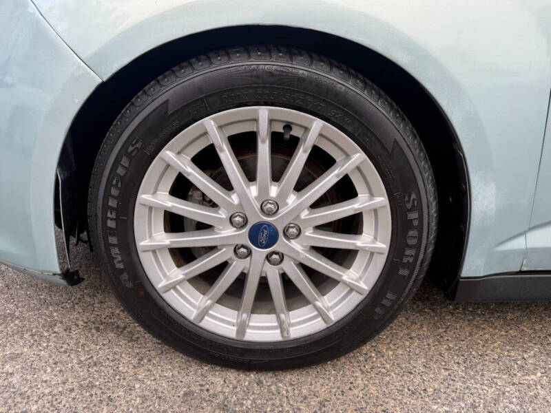 2013 Ford C-MAX Hybrid SE