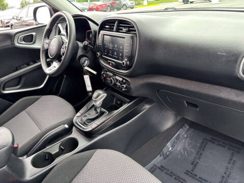 2023 Kia Soul LX