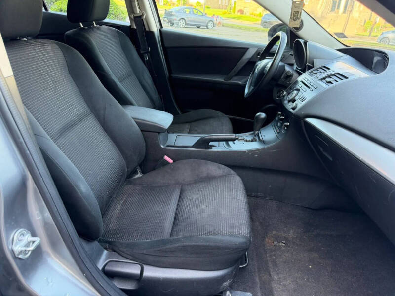 2012 Mazda MAZDA3 i Touring