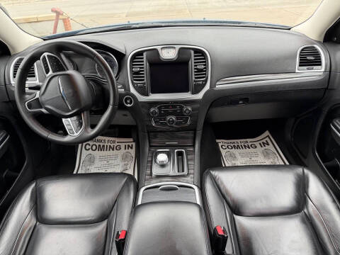 2022 Chrysler 300 Touring L