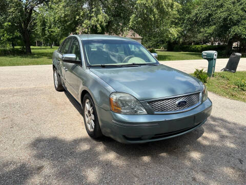 2005 Ford Five Hundred for sale at CARWIN in Katy TX