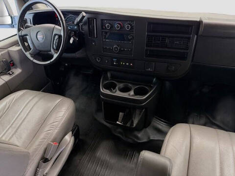 2023 GMC Savana 2500