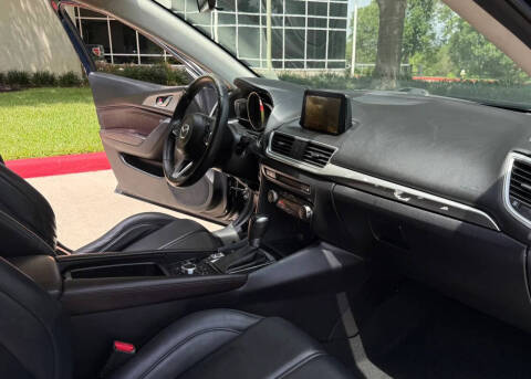 2017 Mazda MAZDA3 Touring