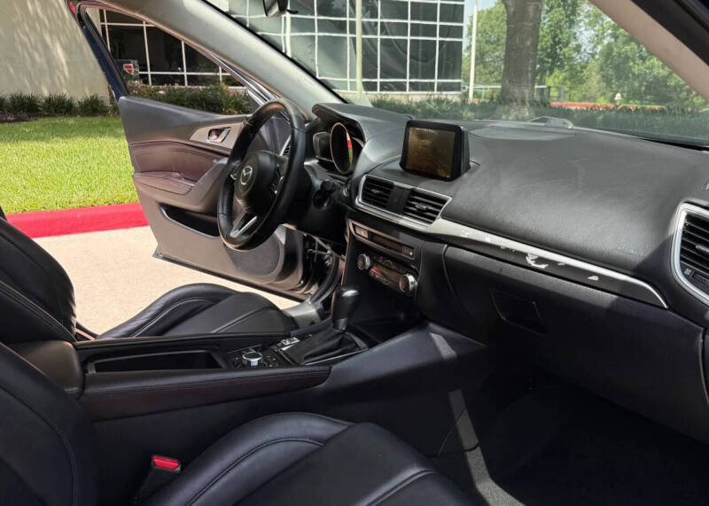 2017 Mazda MAZDA3 Touring