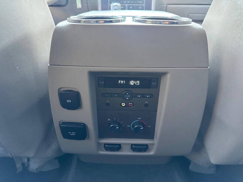 2012 Lincoln Navigator L