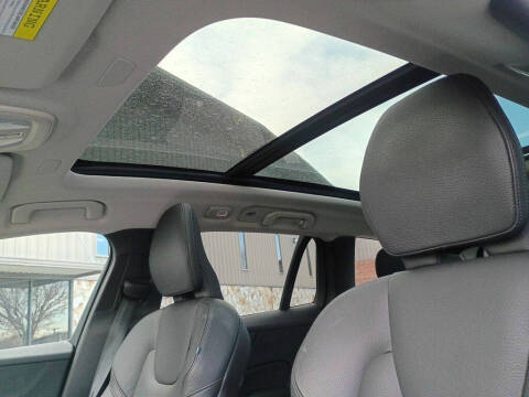 2025 Volvo V60 Cross Country B5 Plus