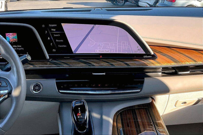 2023 Cadillac Escalade ESV Premium Luxury Platinum