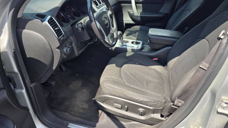 2011 GMC Acadia SLE
