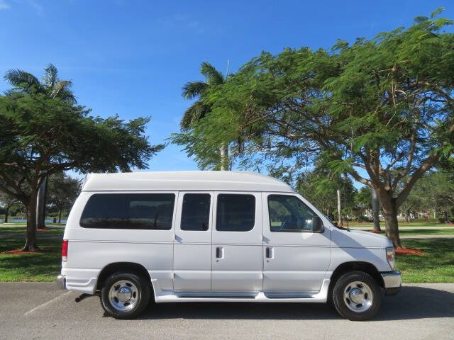 2013 Ford E-Series E-150