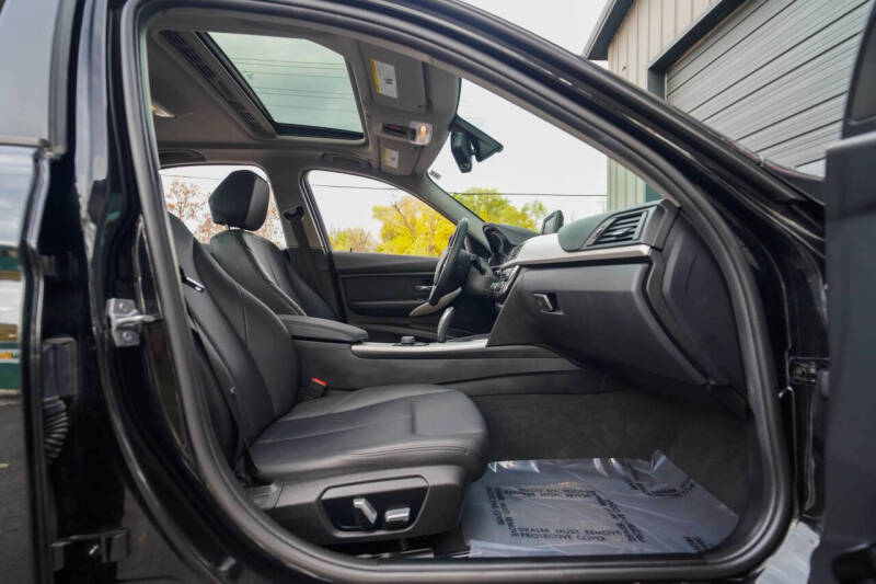 2018 BMW 3 Series 320i xDrive