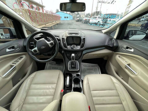 2017 Ford C-MAX Hybrid Titanium