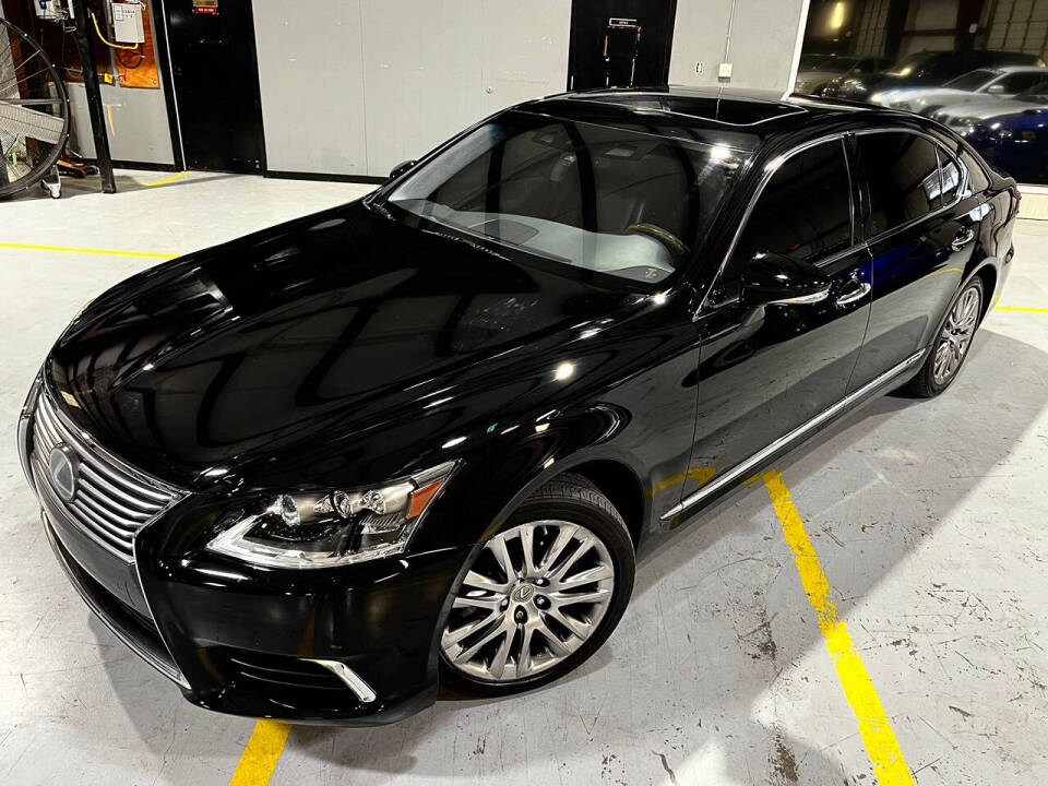 2014 Lexus LS 600h L for sale at Carnival Car Company in Victoria, TX