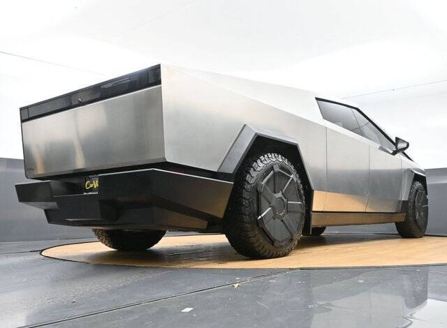 2024 Tesla Cybertruck