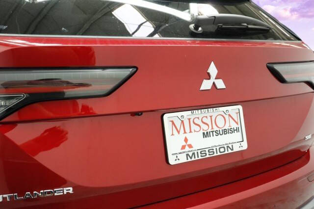 2026 Mitsubishi Outlander SE