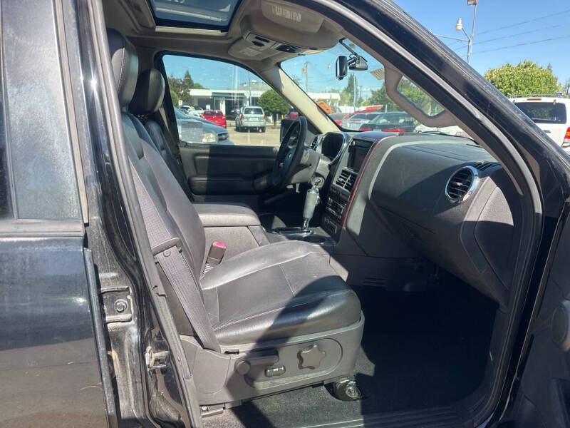 2006 Ford Explorer Limited