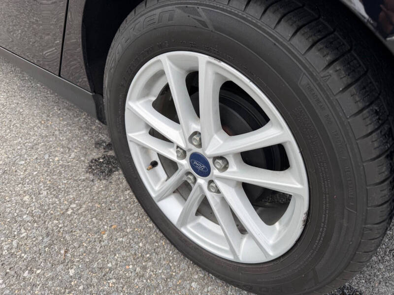 2018 Ford Focus SE - Photo 29