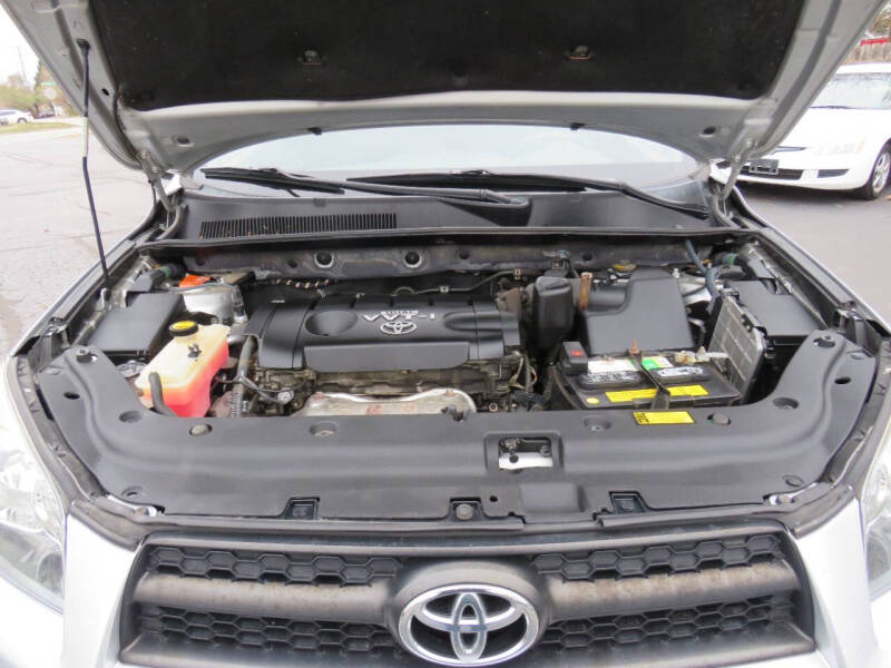 2009 Toyota RAV4 Sport photo 20