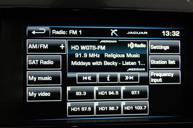 2016 Jaguar F-TYPE R