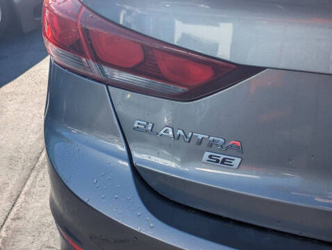 2018 Hyundai Elantra