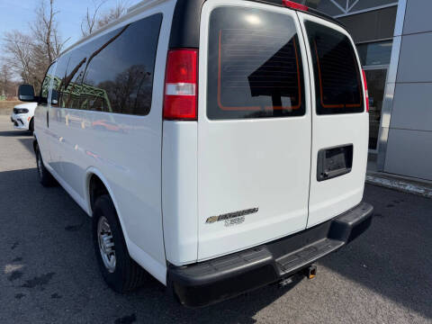 2022 Chevrolet Express 3500