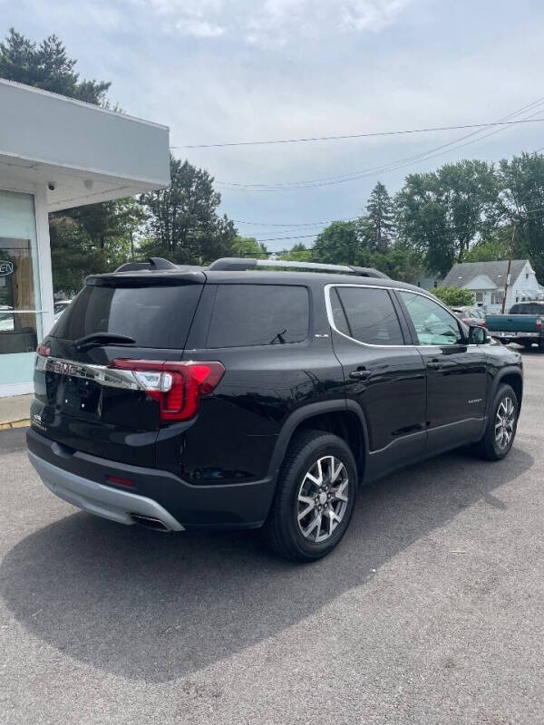 2022 GMC Acadia SLE