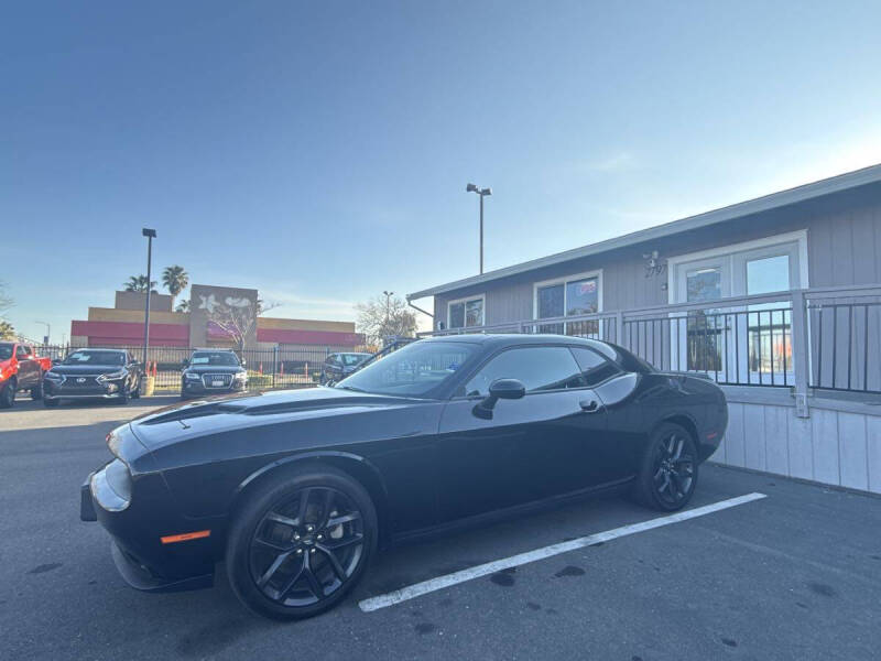 2021 Dodge Challenger SXT