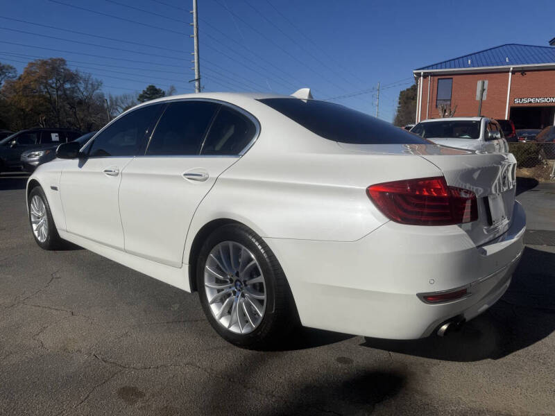 2016 BMW 5 Series 528i