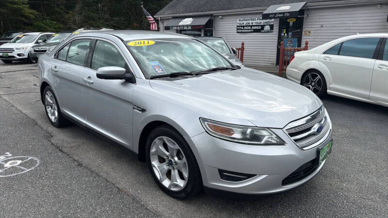 2011 Ford Taurus SEL's photo