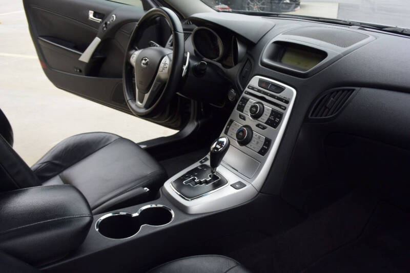 2010 Hyundai Genesis Coupe 3.8L