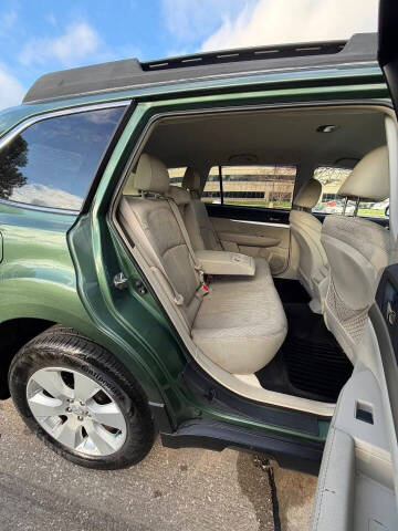 2011 Subaru Outback 2.5i Premium