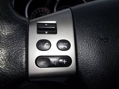 2012 Nissan Versa 1.8 SL